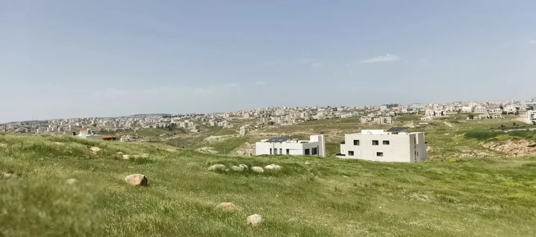 أرض سكنية مميزة للبيع في مرج الحمام – منطقة الطبقة