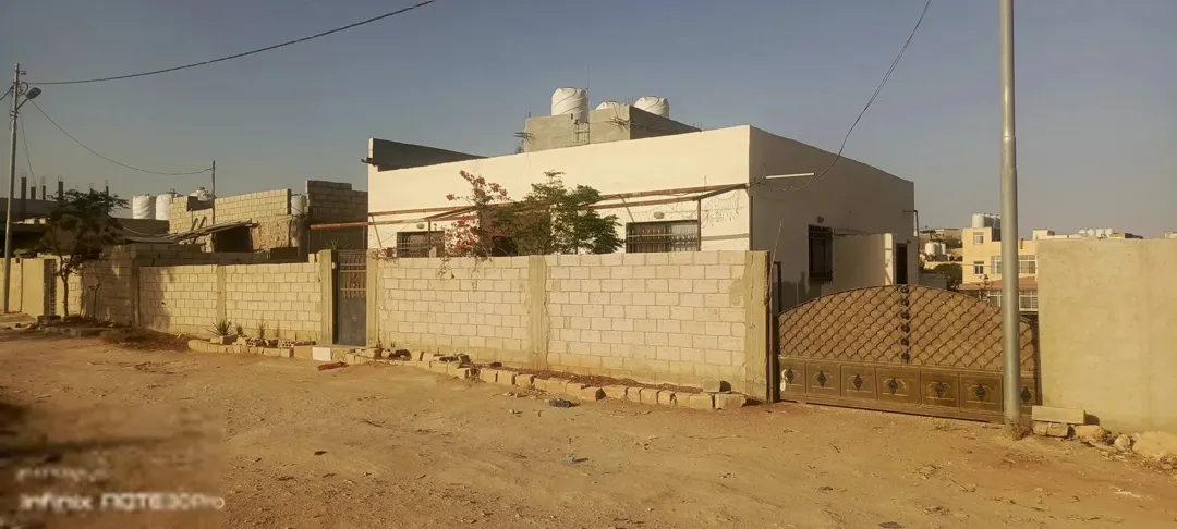 بيت مستقل للبيع في الاستراد أبو صياح