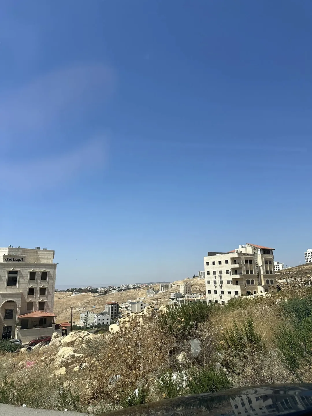 قطعة أرض مميزة في مرح البير مساحتها 759 مترًا مربعًا للبيع مباشرة