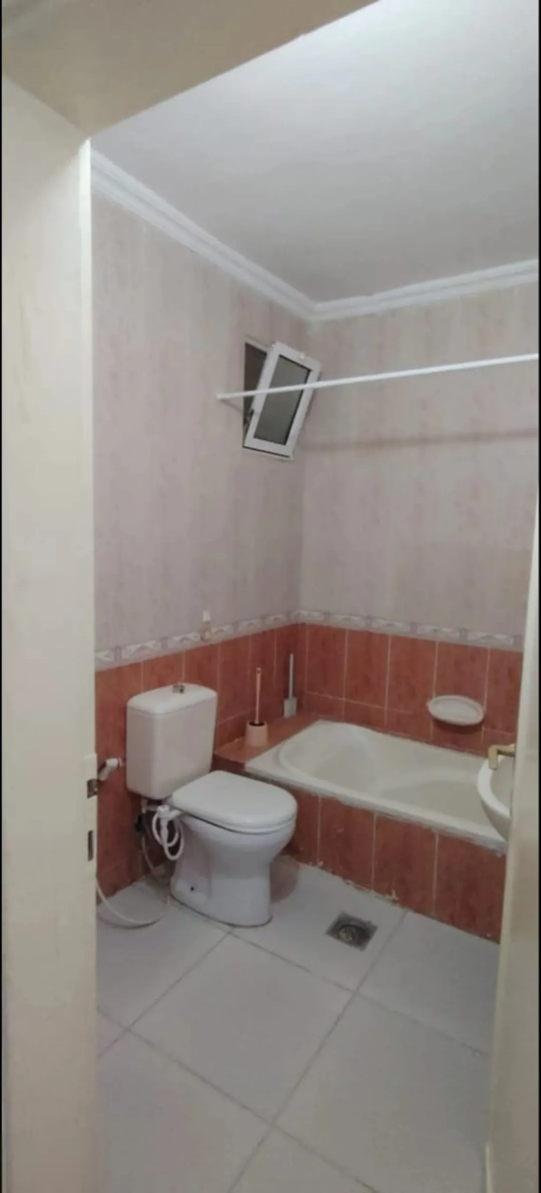 شقة مميزه جدا للبيع او للايجار