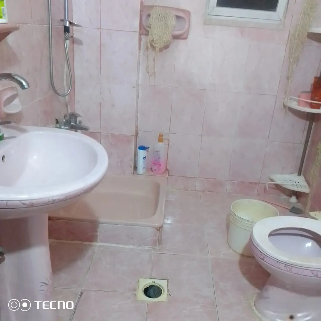شقة مميزة للبيع في موقع حيوي بإربد – إيدون