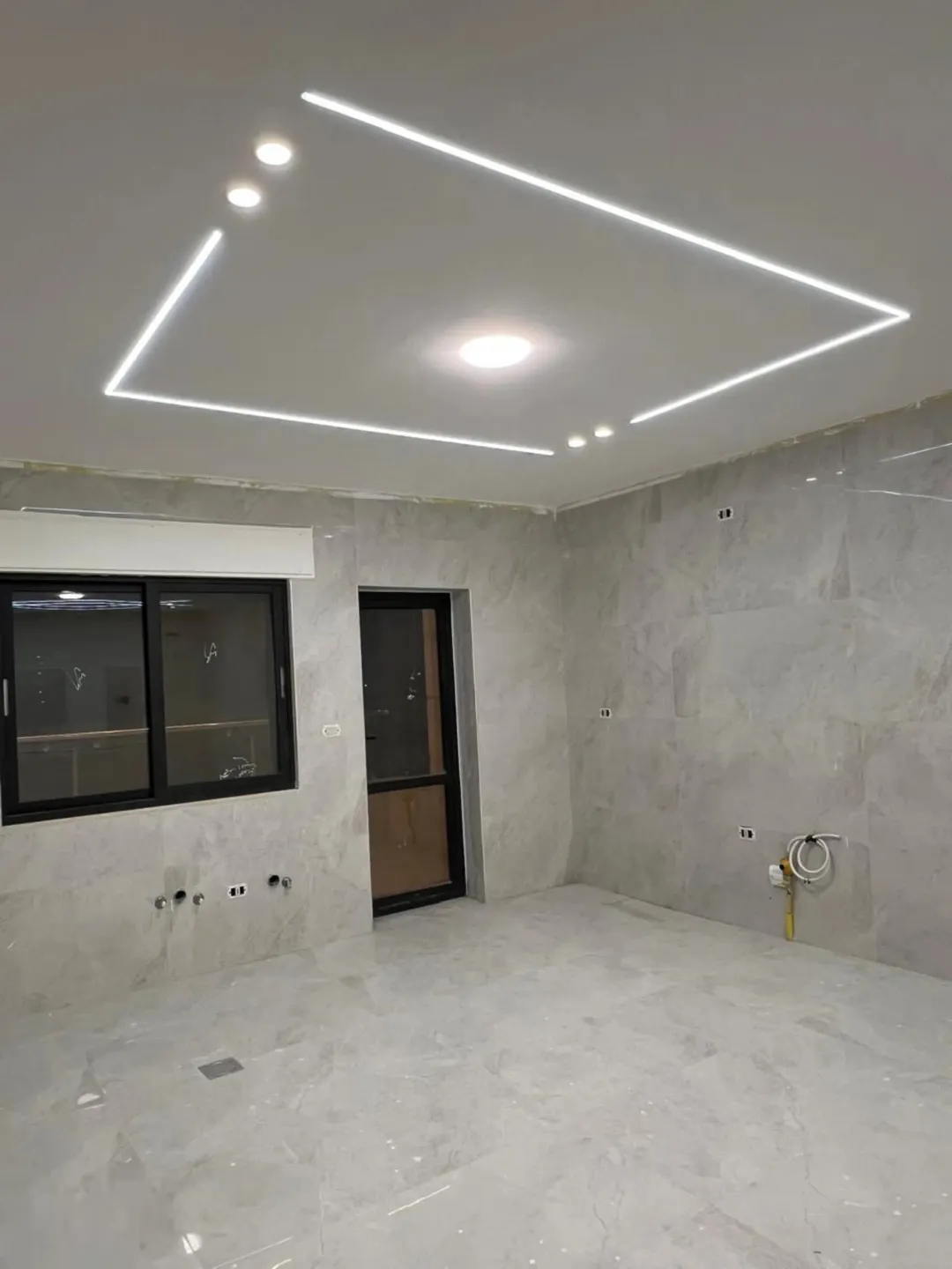 شقق سكنية فاخرة للبيع في البنيات بالقرب من مدرسة الحصاد
