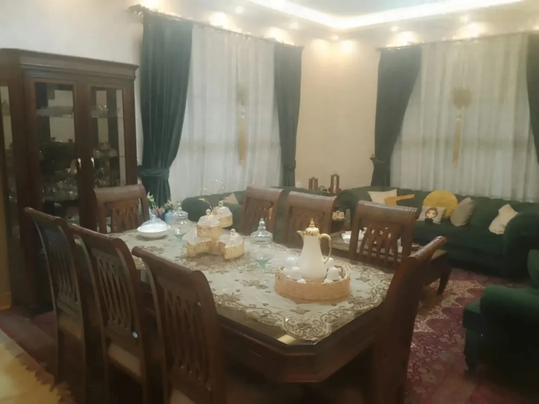 شقة فاخرة للبيع في قلب ماركا الشمالية