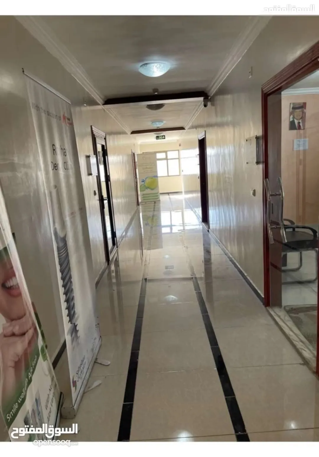 مجمع تجاري اربد شارع جامعة اليرموك الرئيسي مقابل بوابه الآثار للجامعة مباشرة بوابه دخول وخروج الطلاب