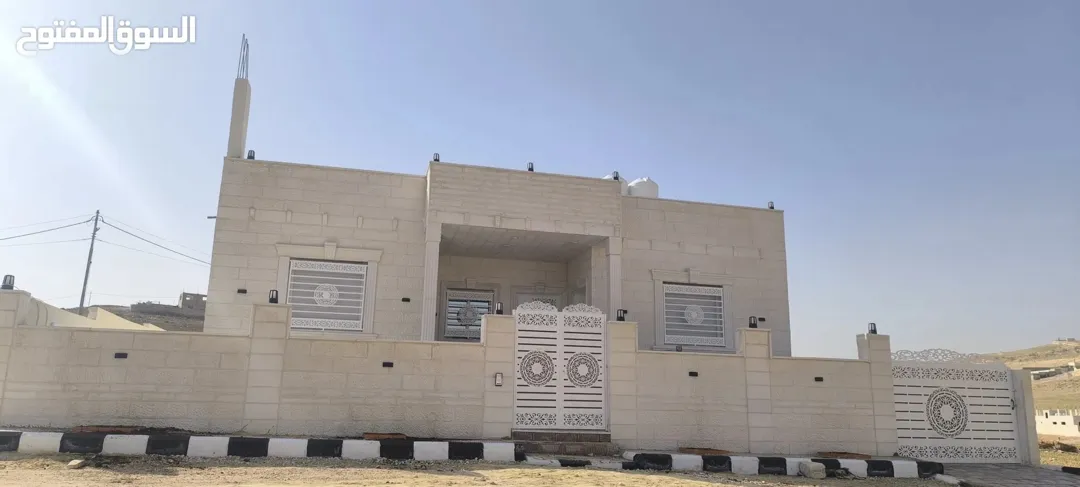 بيت للبيع في الزرقاء جريبا جوفه ذياب