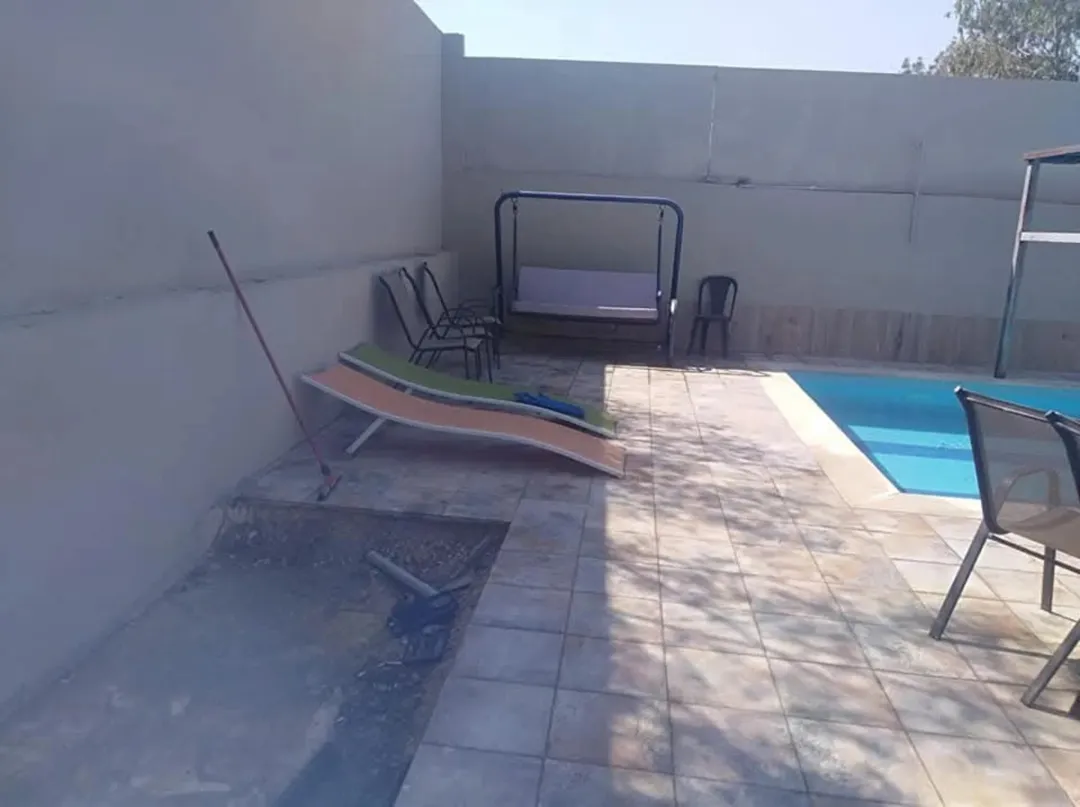 شاليه مميز مع مسبح خاص للبيع في الشونة الجنوبية – الجوفة