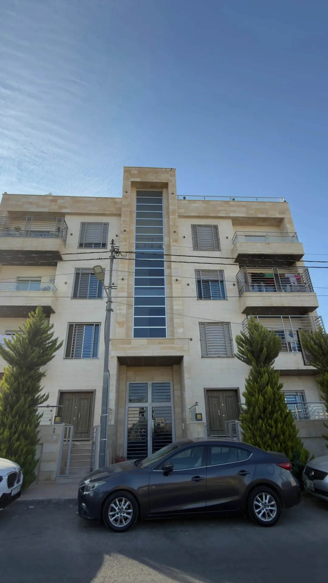 Super-deluxe apartment for sale in a prime شقه للبيع بسعر رائع في البنيات location