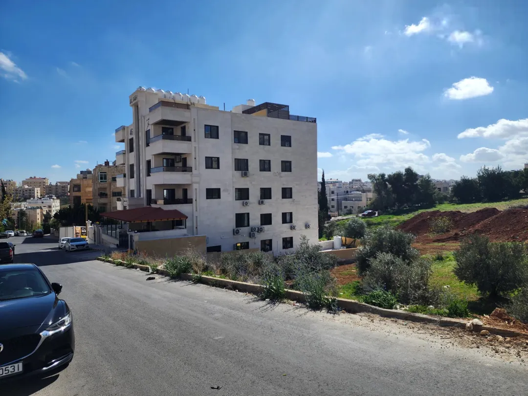 أرض سكنية مميزة للبيع في ضاحية الرشيد – سكن أ