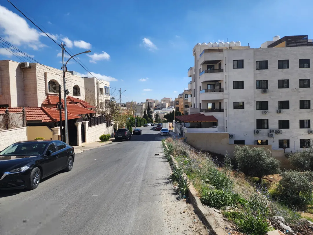 أرض سكنية مميزة للبيع في ضاحية الرشيد – سكن أ
