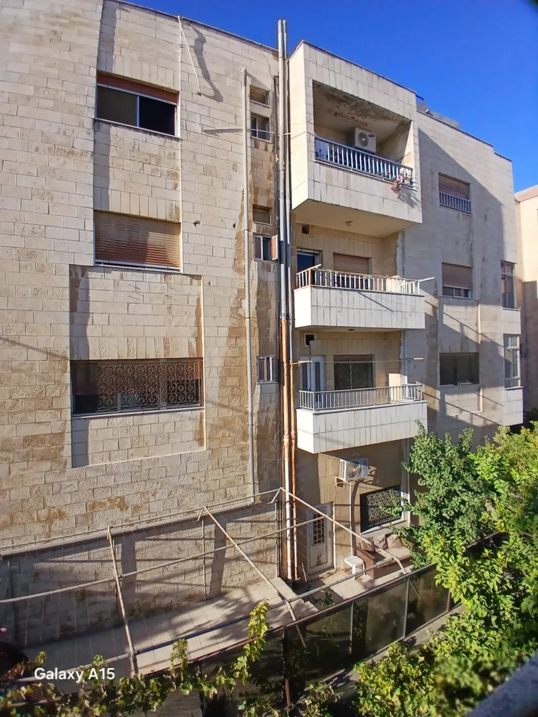 شقة سكنية رائعة للبيع في تلاع العلي