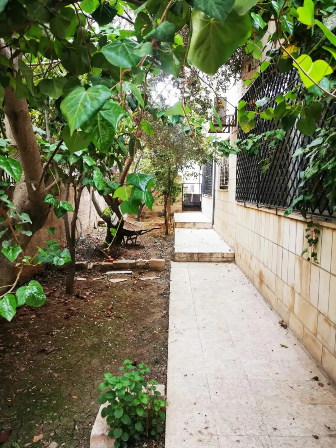 منزل مستقل للبيع في ماركا الشمالية – عمان