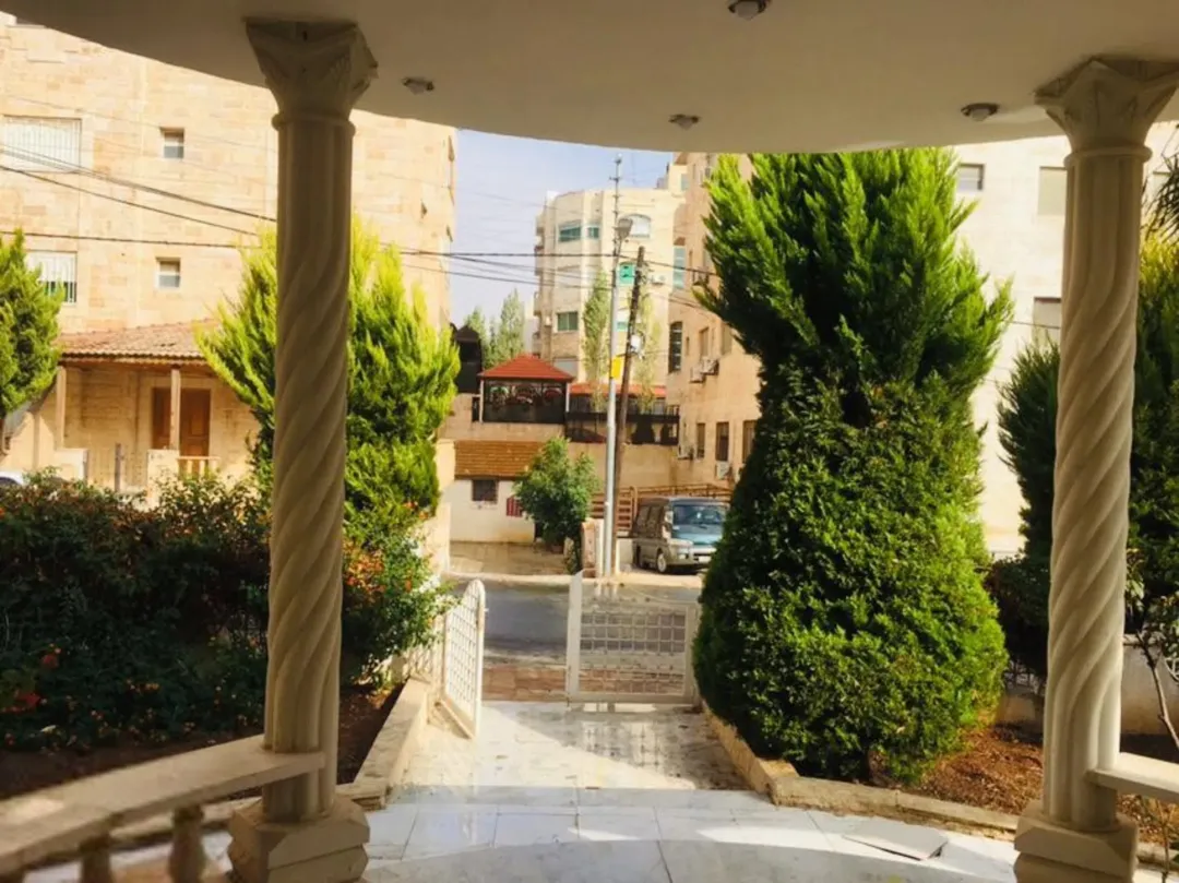 فيلا دوبلكس للبيع بداعي السفر