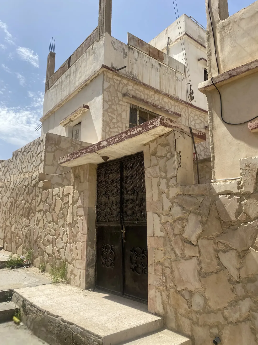 فرصة استثمارية مميزة عماره سكنية متعددة الشقق