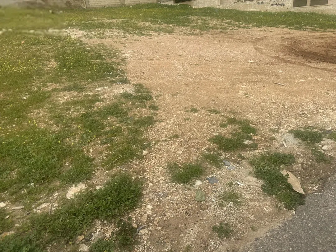 أرض سكنية فاخرة في موقع استراتيجي