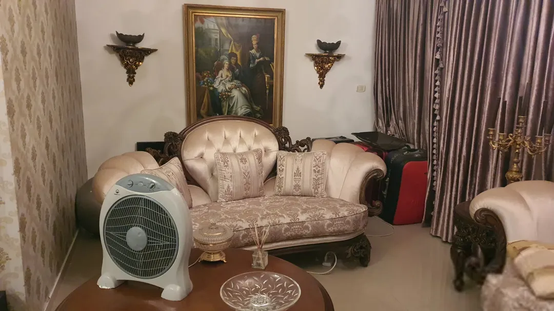 شقة فاخرة في الرابيه طابق ثالث مع أثاث أنيق وإطلالات خلابة