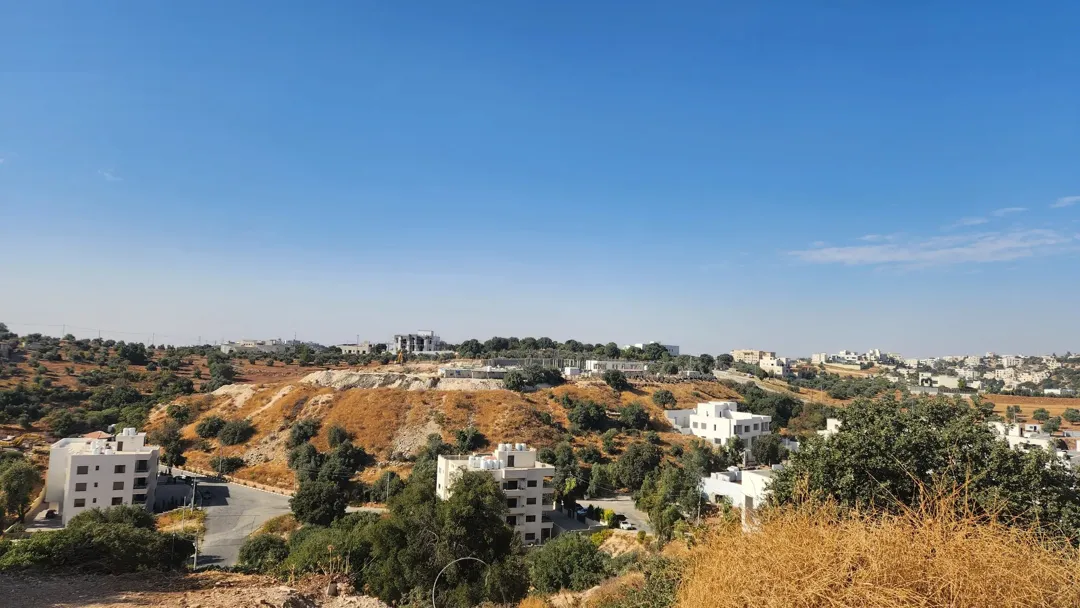 ارض للبيع في أجمل مناطق ابوركبة