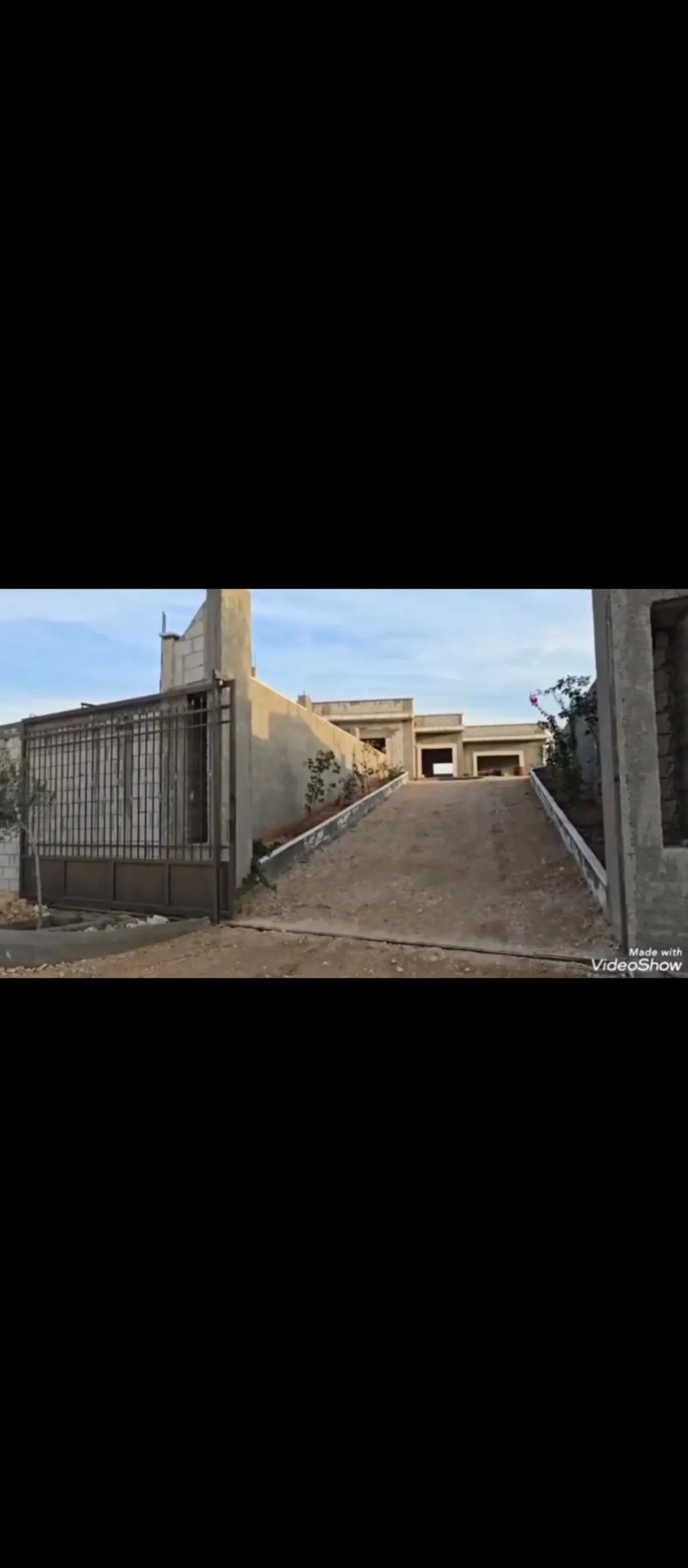 مزرعة للبيع في الزرقاء القنية إطلالة ساحرة