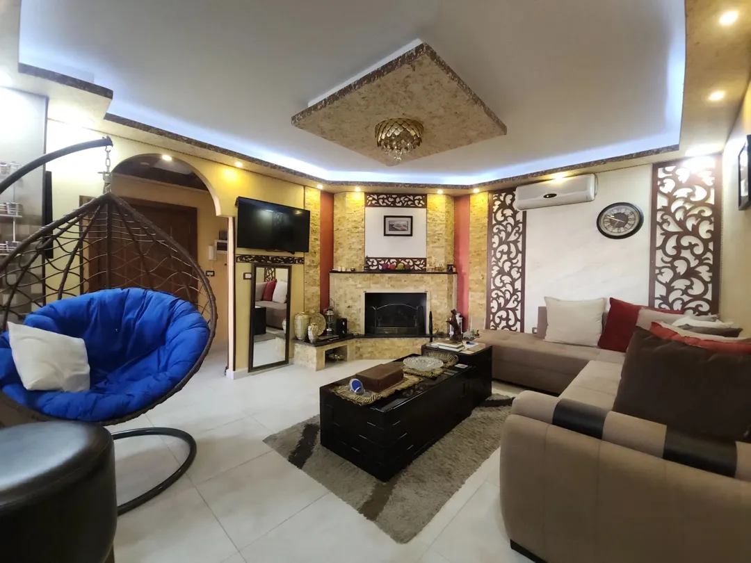 شقة دوبلكس فاخرة للبيع في الجبيهة، ضاحية الرشيد – عمان