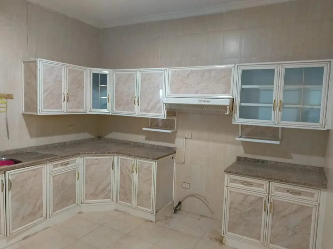 شقه سكنيه للبيع مقابل سكن اميمه مباشره