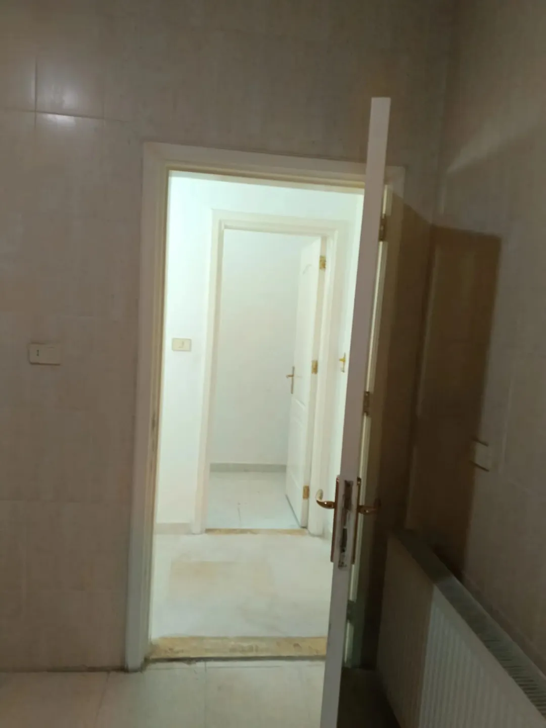 شقه سكنيه للبيع مقابل سكن اميمه مباشره
