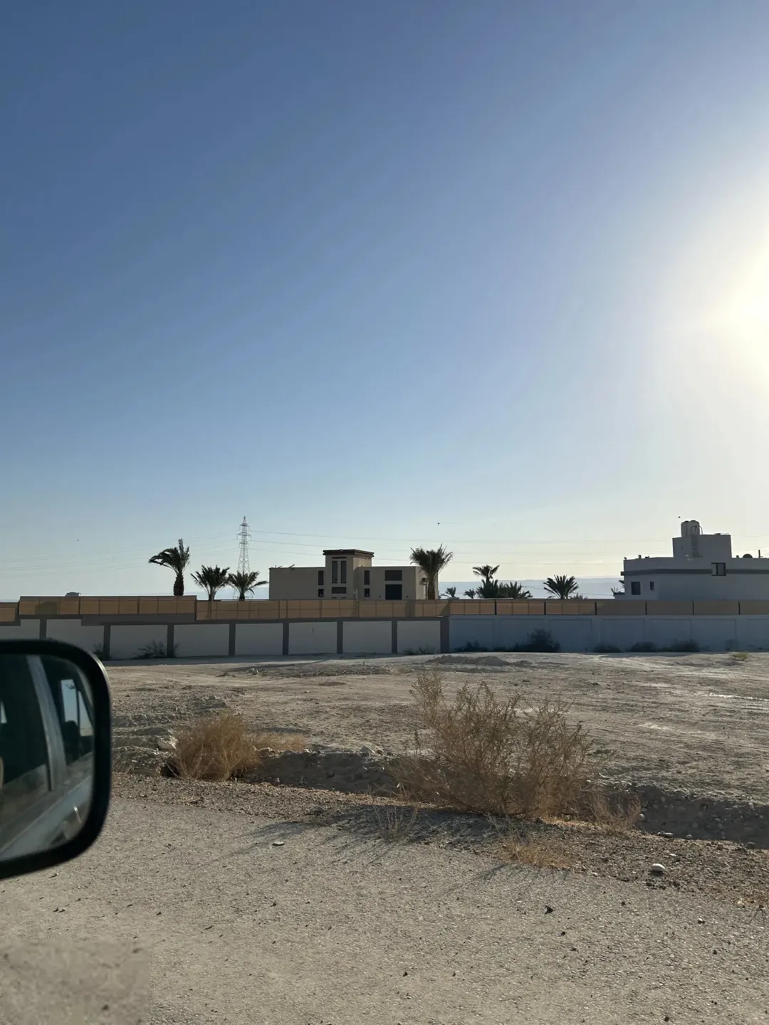 أرض مميزة في الشونة الجنوبية بإطلالة ساحرة على البحر الميت