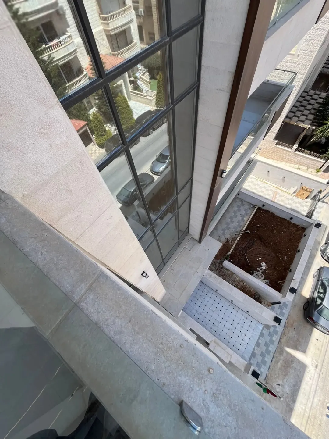 شقة فاخرة للبيع في مرج الحمام – إسكان عالية