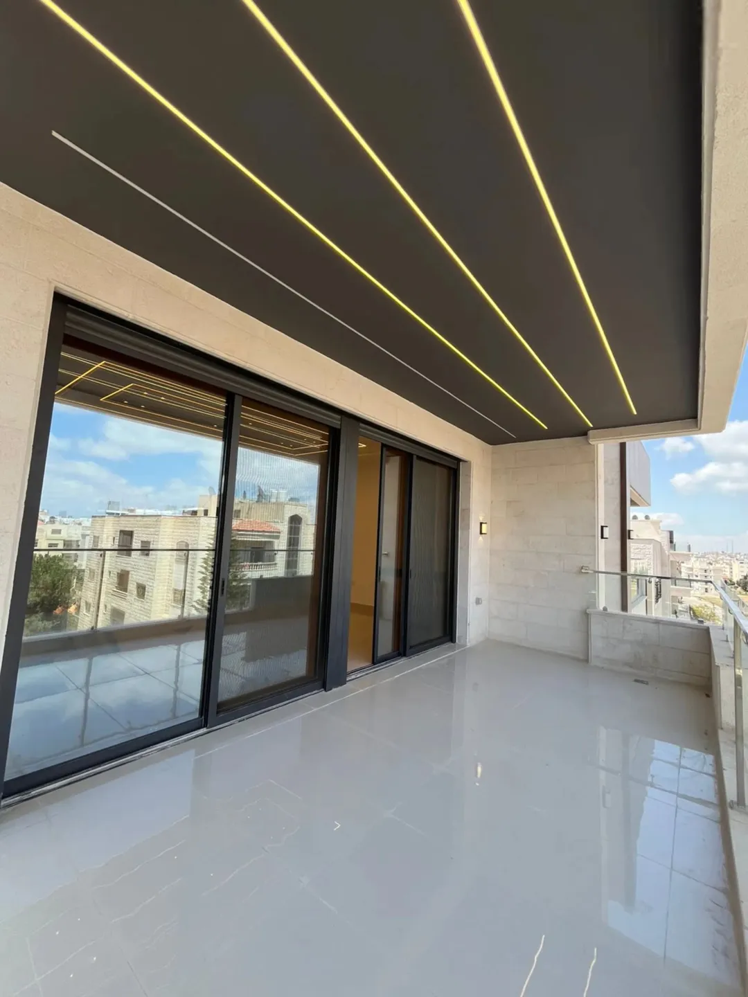 شقة فاخرة للبيع في مرج الحمام – إسكان عالية
