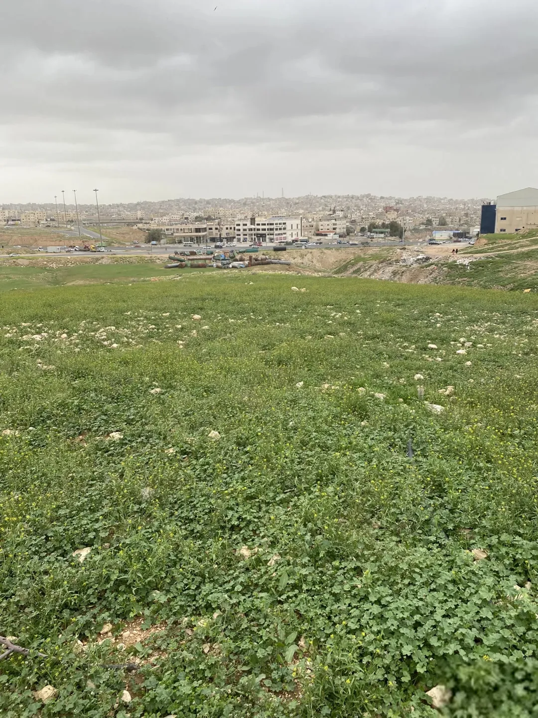 ارض للبيع في مدينة الجندي اتوستراد عمان الزرقاء منطقة صناعات خفيفة