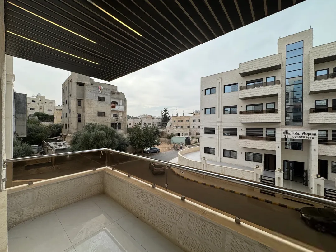 شقة للبيع في إسكان 35 – الطابق الأول – مساحة 127م