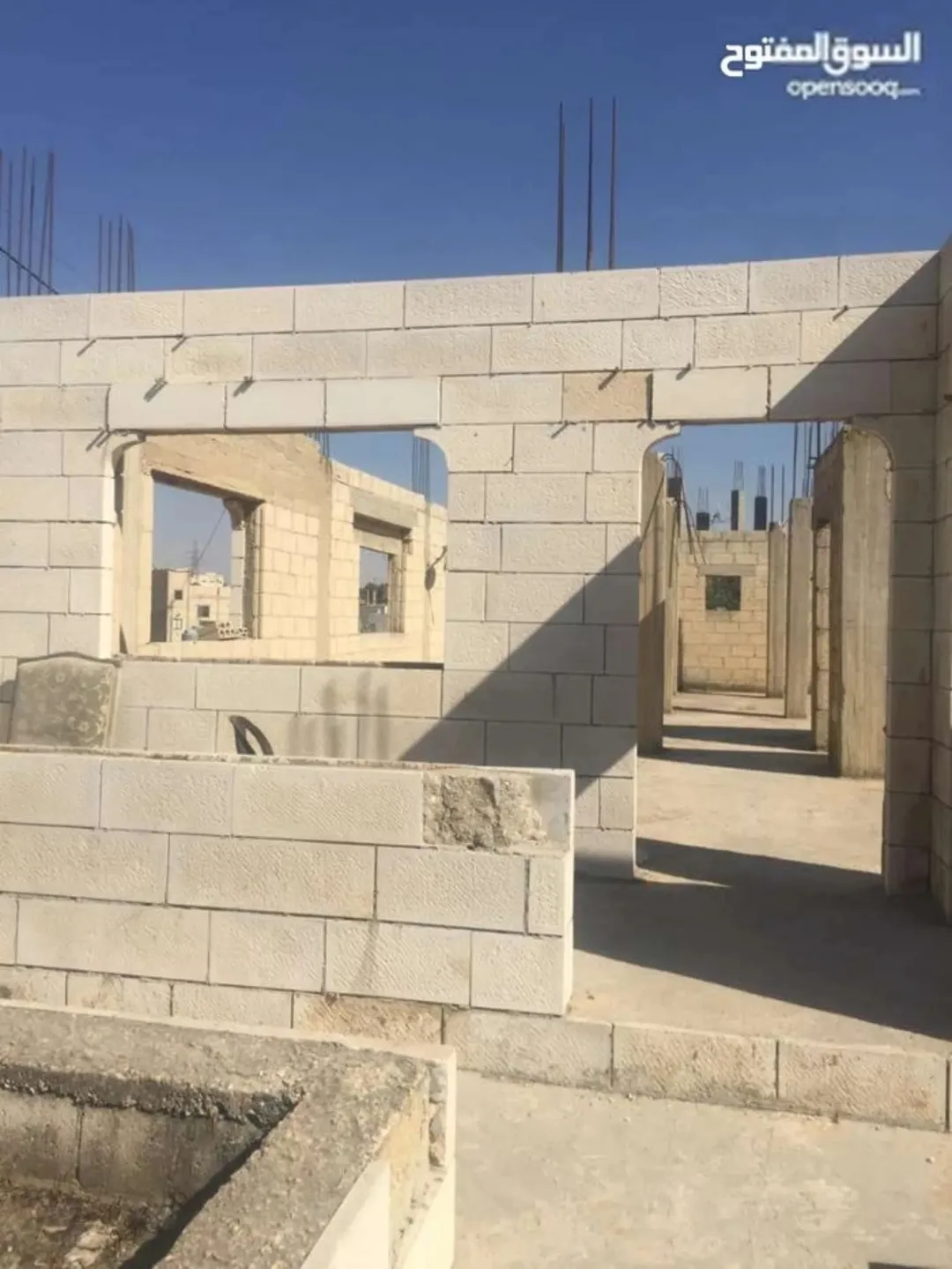بيت للبيع في منطقة الجويده مساحة 1 2 دونم