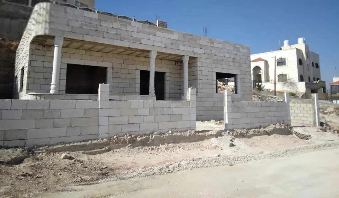 بيت / منزل للبيع[ مرخص ] ابوعلندا المستنده الغربية قرب دوار المستنده