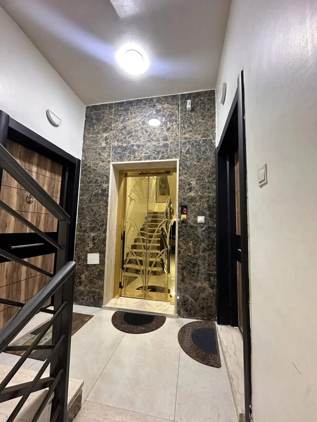 شقة للبيع تاسعه جمعيات ثاني هندسي الشارع الرئيسي السكة أكمل المنشور في الأسفل