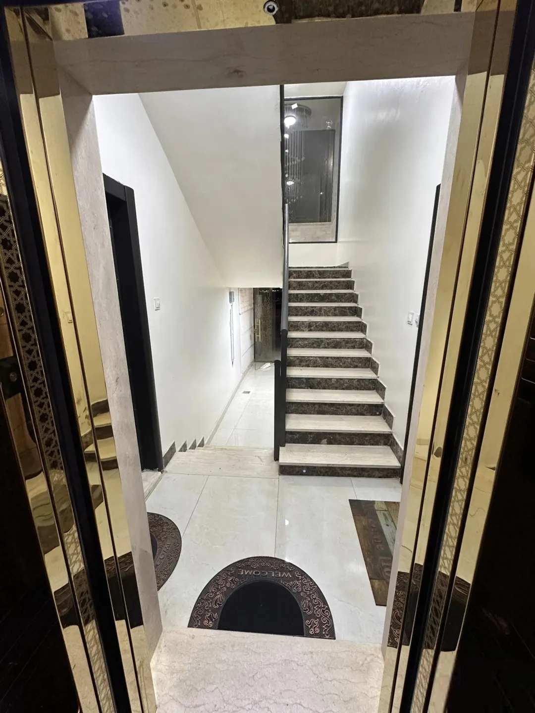 شقة للبيع تاسعه جمعيات ثاني هندسي الشارع الرئيسي السكة أكمل المنشور في الأسفل