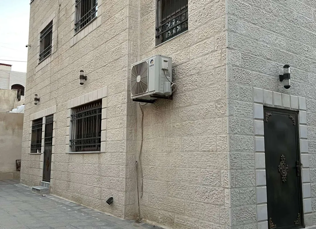 1080