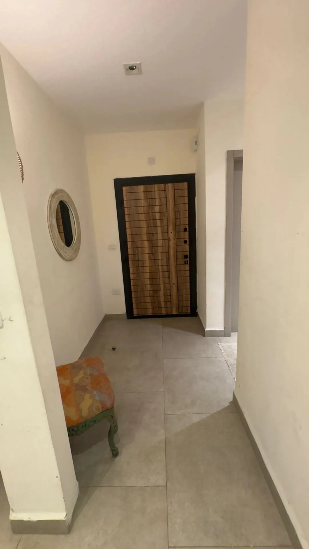 شقة للبيع مع اطلاله رائعه من جميع الجهات في ابو السوس مباشره