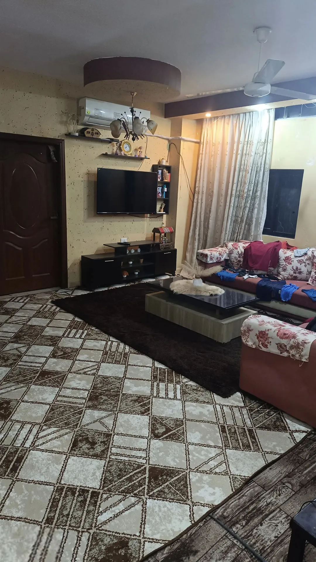 منزل للبيع في خريبة السوق – 3 طوابق و6 شقق