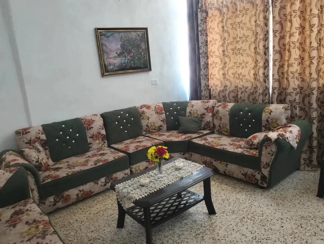 عماره للبيع في جبل المنارة بسعر مغري مغري جدا