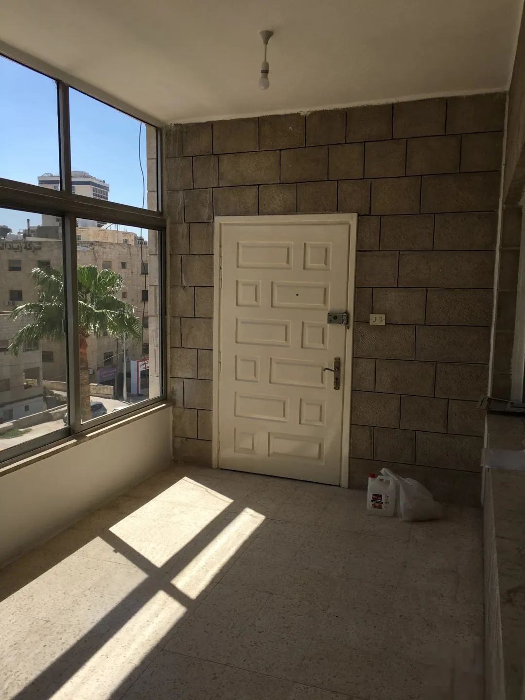 شقة واسعة للبيع في عمان – المدينة الرياضية
