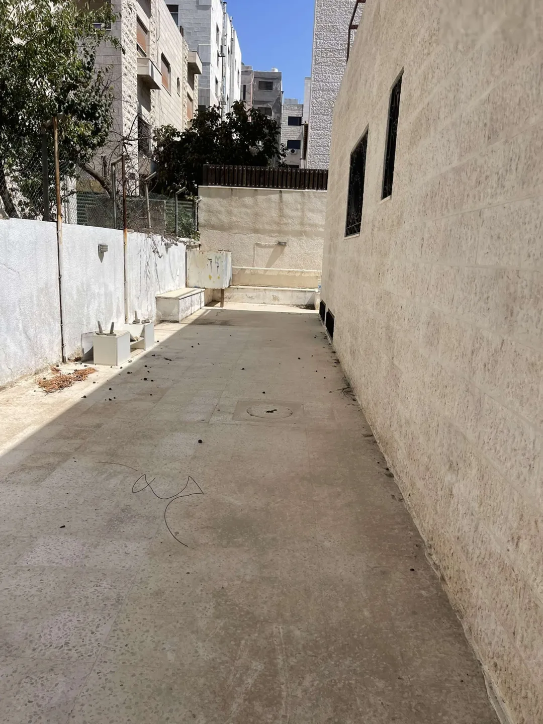 فيلا مستقلة للإيجار موقع متميز