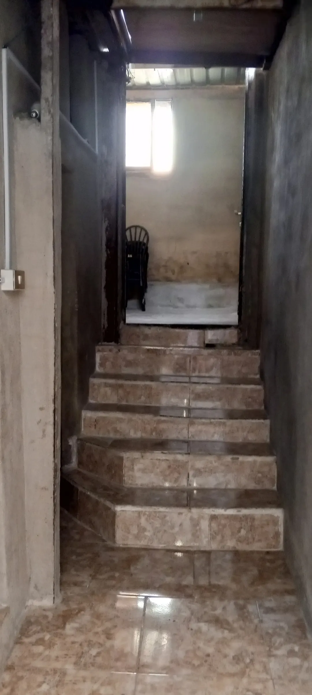 منزل للبيع غرفه ومطبخ وحمام زائد غرفه ومطبخ وحمام طبقين