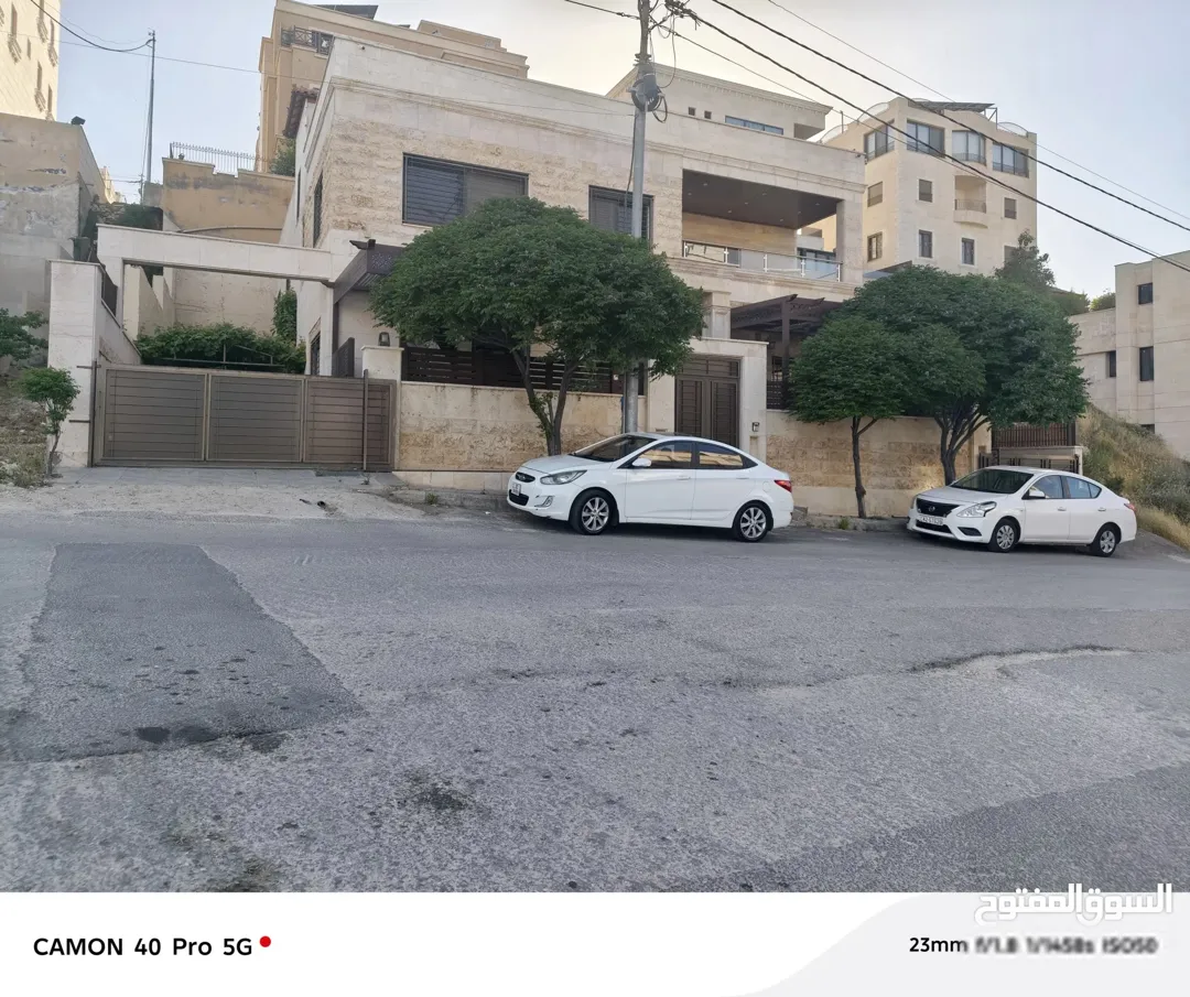 فيلا فاخرة للبيع في ضاحية الرشيد – عمان
