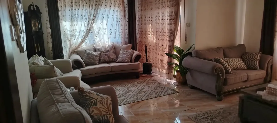 شقه غير مكشوفه للبيع