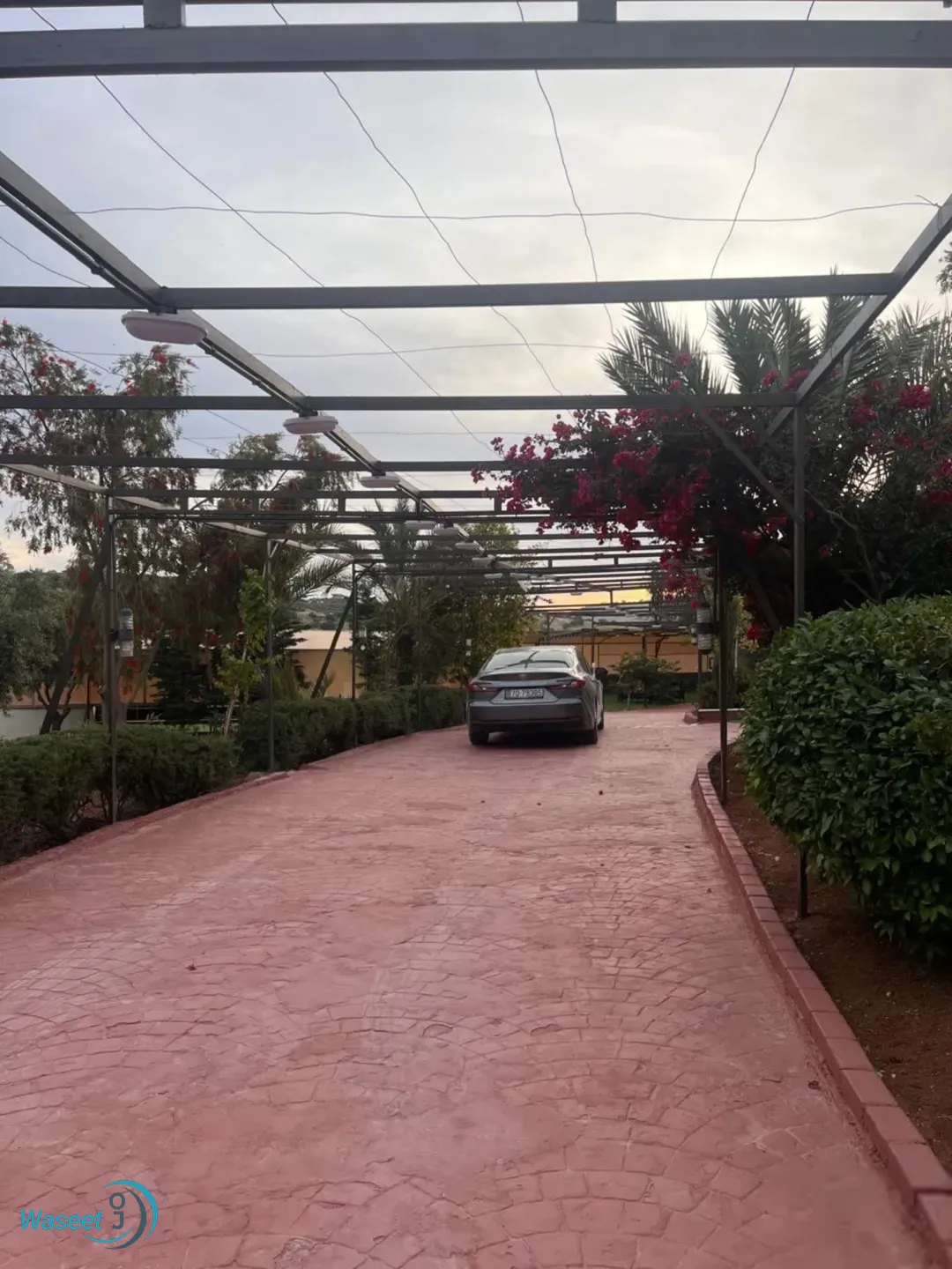 مزرعه بجميع المواصفات ماحص ام الخال