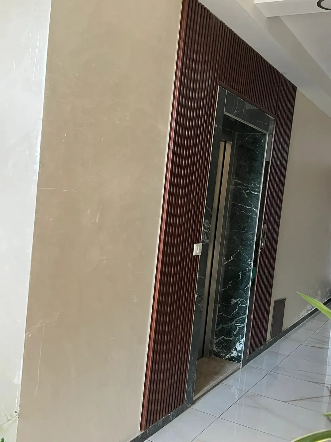 شقة مفروشة للإيجار في عمان – البنيات