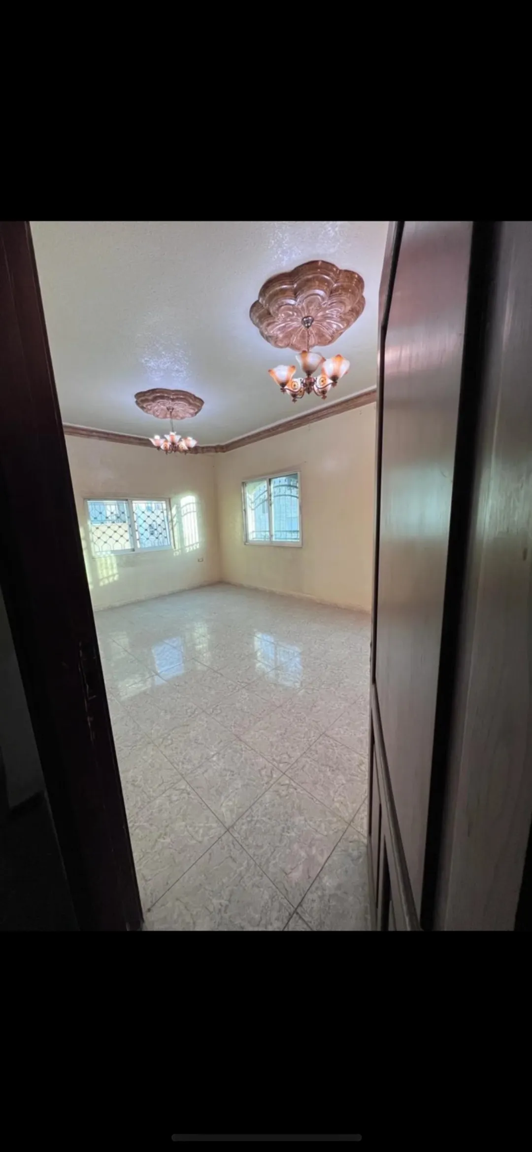 عماره للبيع في جبل طارق مباشره