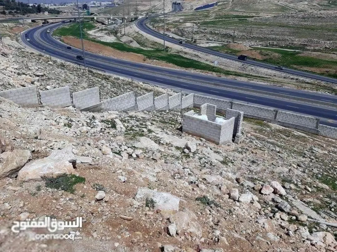 قطعة ارض علي شارع الميه