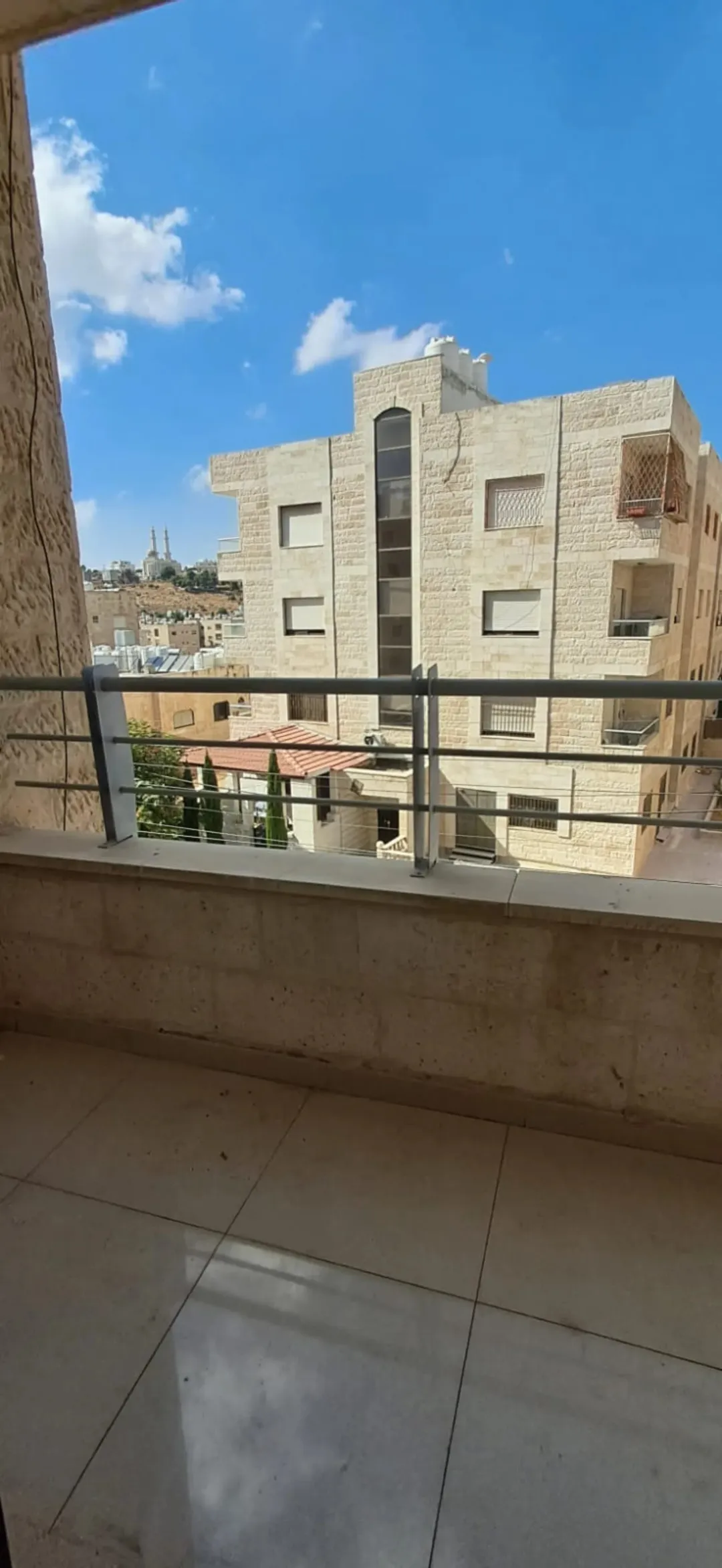 شقة للبيع في الجبيهة – موقع مميز بالقرب من مدارس الإبداع