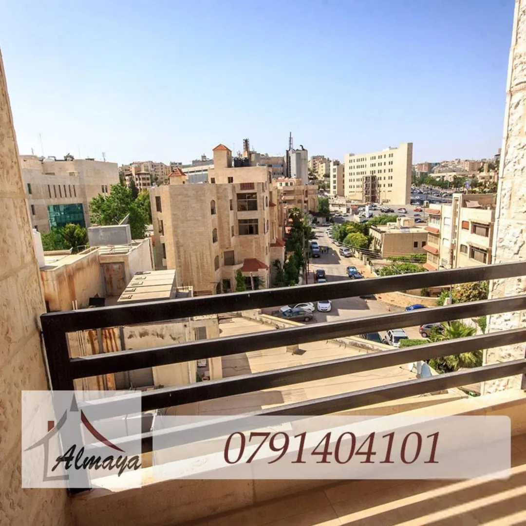 شقة فاخرة جديدة في قلب الدوار الخامس 3 غرف نوم و 3 حمامات