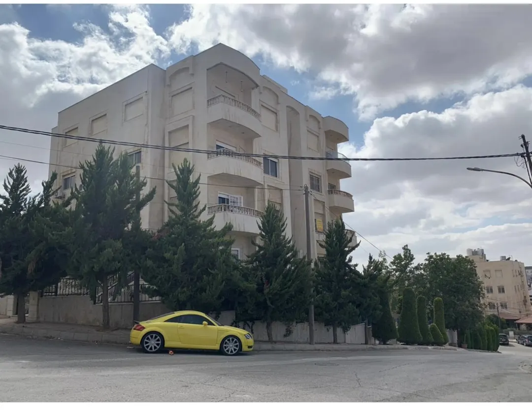 شقة أرضية سكن أ في دير غبار