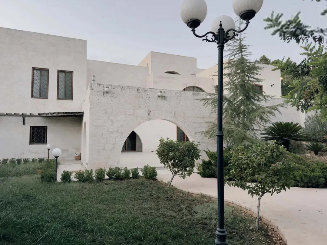 فيلا مميزه للبيع في ضاحيه رشيد عمان